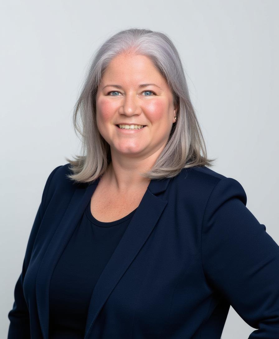 level10cfo-team-ELISHA STRATFORD